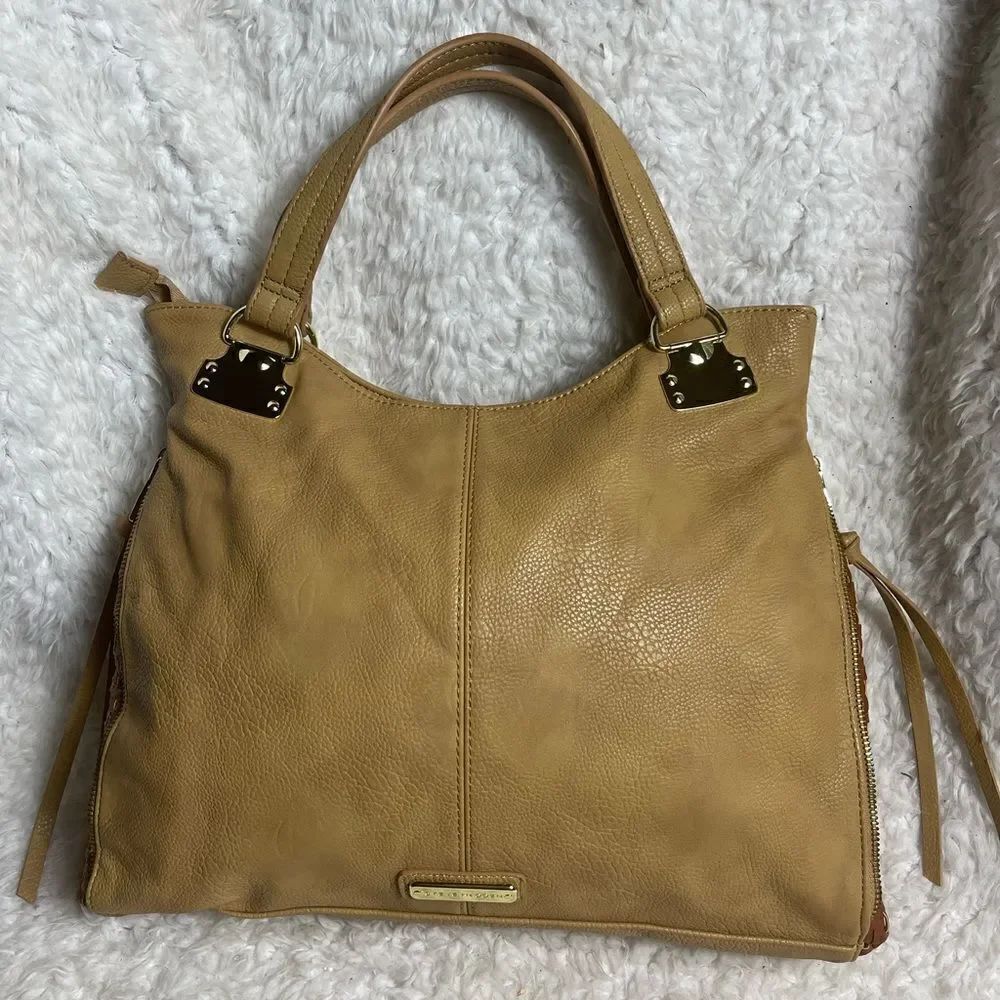 Steve Madden large tote Synthetic tan andβbrown woven extended sideβzipper